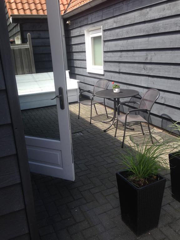 Studio voor 2 personen Domburg Buitenkant foto